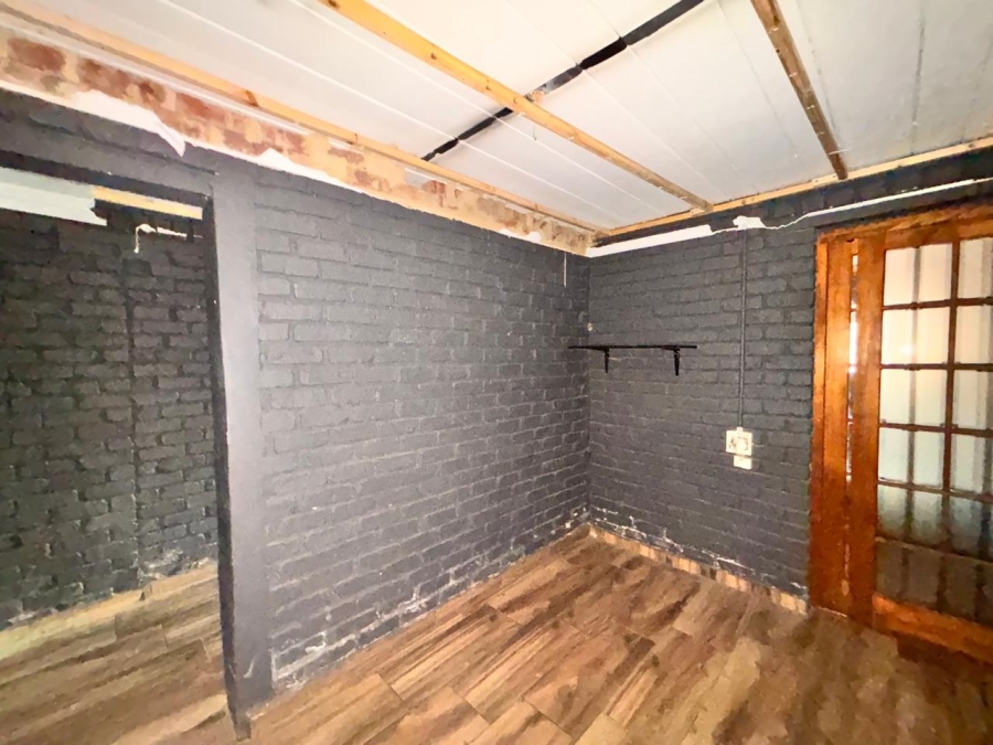 To Let commercial Property for Rent in Klerksdorp Industrial North West